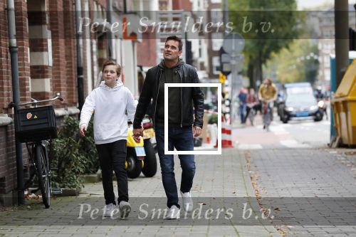 Amsterdam 23 september 2019
Jeroen v d Boom met zijn zoon Luuk in Amsterdam zuid.