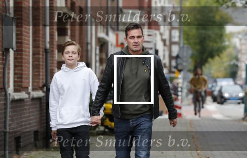 Amsterdam 23 september 2019
Jeroen v d Boom met zijn zoon Luuk in Amsterdam zuid.