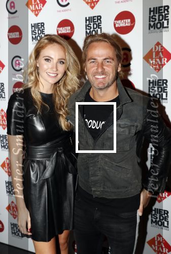 Amsterdam 19 september 2019
Premiere Johnny de Mol in het delamar theater. John ewbank en zijn vriendin Kelly Weekers