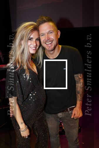 Amsterdam 19 september 2019
Premiere Johnny de Mol in het delamar theater. Zijn zwangere vrouw Anouk de Mol is natuurlijk aanwezig.