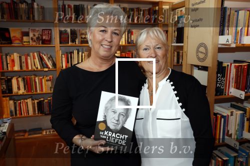 Amsterdam 27 september 2019
Boekpresentatie van Koos Alberts geschreven door zijn dochter Christa Krommenhoek. Presentatie is bij Scheltema. Joke Alberts