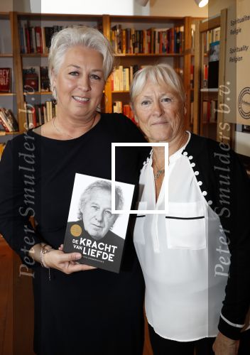 Amsterdam 27 september 2019
Boekpresentatie van Koos Alberts geschreven door zijn dochter Christa Krommenhoek. Presentatie is bij Scheltema. Joke Alberts