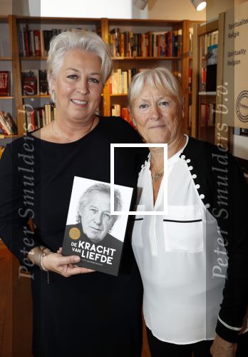 Amsterdam 27 september 2019
Boekpresentatie van Koos Alberts geschreven door zijn dochter Christa Krommenhoek. Presentatie is bij Scheltema. Joke Alberts
