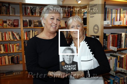 Amsterdam 27 september 2019
Boekpresentatie van Koos Alberts geschreven door zijn dochter Christa Krommenhoek. Presentatie is bij Scheltema. Joke Alberts