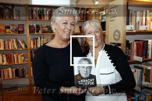 Amsterdam 27 september 2019
Boekpresentatie van Koos Alberts geschreven door zijn dochter Christa Krommenhoek. Presentatie is bij Scheltema. Joke Alberts