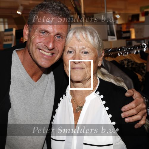 Amsterdam 27 september 2019
Boekpresentatie van Koos Alberts geschreven door zijn dochter Christa Krommenhoek. Presentatie is bij Scheltema. Joke Alberts met Pierre v dam