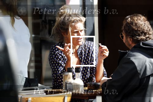 Amsterdam 7 september 2019
Judith Wiersema op terras.