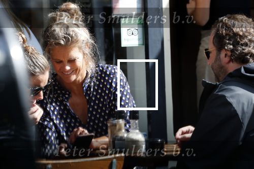 Amsterdam 7 september 2019
Judith Wiersema op terras.