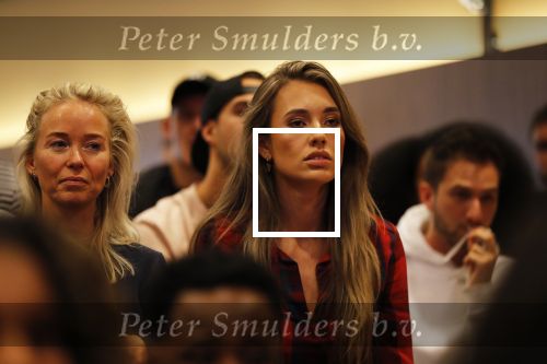 Almere 26 september 2019
Presentatie influencer boxing avond in sportcentrum Almere.
Dave Roelvink is een van de deelnemers. zijn vrienbdin Julia Mekkes