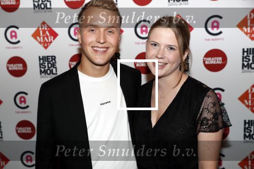 Amsterdam 19 september 2019
Premiere Johnny de Mol in het delamar theater. Zijn zwangere vrouw Anouk de Mol is natuurlijk aanwezig. Julian en Noa Vahle