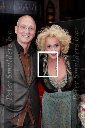 Amsterdam 11 augustus 2019
Premiere Downtown Abbey in pathe Tuschinski. Karin Bloemen kwam met haar man Marnix