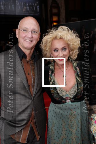 Amsterdam 11 augustus 2019
Premiere Downtown Abbey in pathe Tuschinski. Karin Bloemen kwam met haar man Marnix