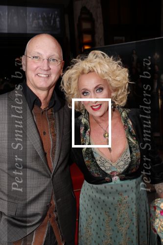 Amsterdam 11 augustus 2019
Premiere Downtown Abbey in pathe Tuschinski. Karin Bloemen kwam met haar man Marnix