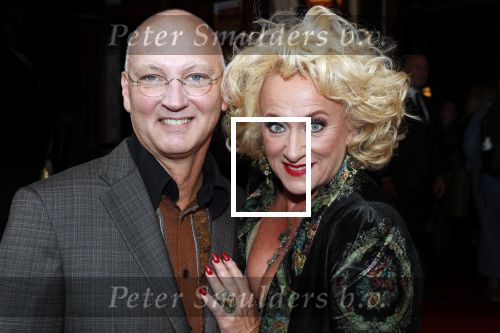 Amsterdam 11 augustus 2019
Premiere Downtown Abbey in pathe Tuschinski. Karin Bloemen kwam met haar man Marnix