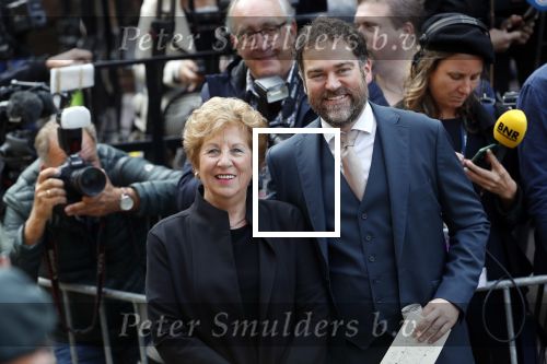 Den Haag 17 september 2019
Prinsjesdag 2019 op het binnenhof.
Klaas Dijkhoff met zijn moeder
