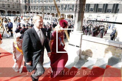Den Haag 17 september 2019
Prinsjesdag 2019. Koning Willem Alexander Koningin Maxima Prins Constantijn en Prinses Laurentien arriveren met koets op binnenhof en bij paleis Noordeinde.