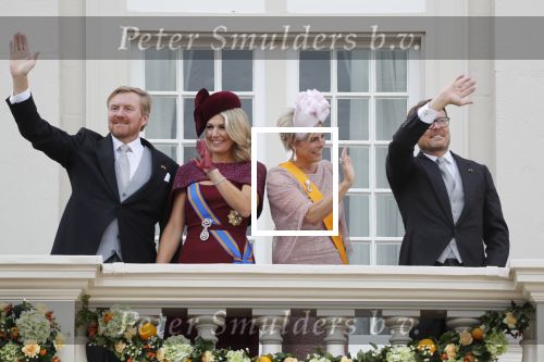 Den Haag 17 september 2019
Prinsjesdag 2019. Koning Willem Alexander Koningin Maxima Prins Constantijn en Prinses Laurentien arriveren met koets op binnenhof en bij paleis Noordeinde.