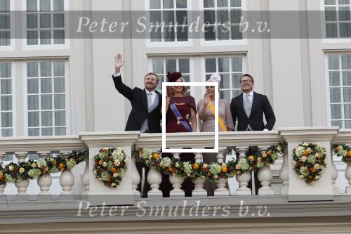 Den Haag 17 september 2019
Prinsjesdag 2019. Koning Willem Alexander Koningin Maxima Prins Constantijn en Prinses Laurentien arriveren met koets op binnenhof en bij paleis Noordeinde.