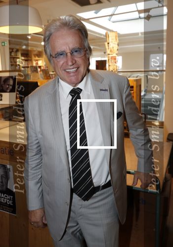 Amsterdam 27 september 2019
Boekpresentatie van Koos Alberts geschreven door zijn dochter Christa Krommenhoek. Presentatie is bij Scheltema. Lee Towers