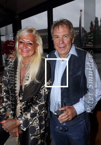 Amsterdam 24 september 2019
Presentatie AMSTERDAM XXXL in the harbour Club zuid. Maarten Spanjer met zijn vriendin