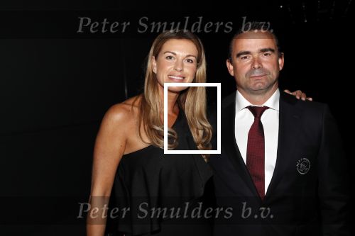 Hilversum 2 september 2019
Voetbalgala bij studio 21 . Marc Overmars met zijn vrouw Chantal v Woensel