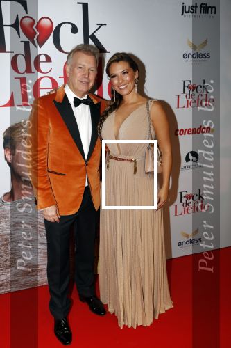 Amsterdam 30 september 2019
Premiere Fuck de liefde in Tuschinski.
Marcel Boekhoorn met zijn vriendin Rebecca Cabau v Kasbergen