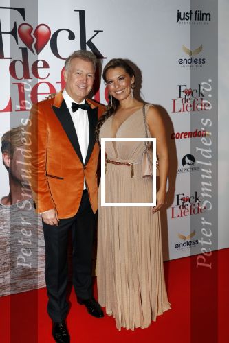Amsterdam 30 september 2019
Premiere Fuck de liefde in Tuschinski.
Marcel Boekhoorn met zijn vriendin Rebecca Cabau v Kasbergen