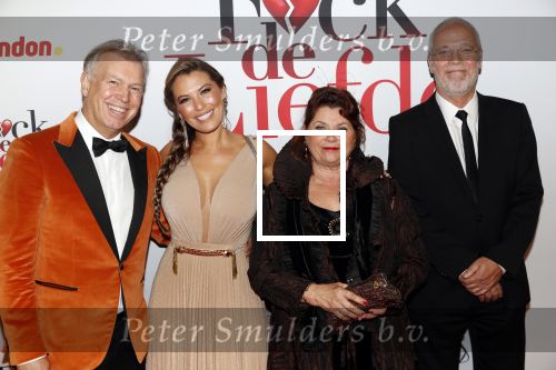 Amsterdam 30 september 2019
Premiere Fuck de liefde in Tuschinski.
Marcel Boekhoorn met zijn vriendin Rebecca Cabau v Kasbergen