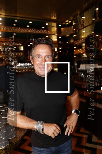 Rotterdam 2 september 2019
Presentatie Buddha to Buddha en hun nieuwe gouden sieradenlijn . Davina Michelle is het gezicht daarvan. Marco Borsato