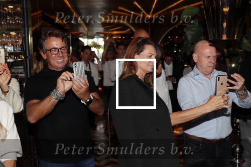 Rotterdam 2 september 2019
Presentatie Buddha to Buddha en hun nieuwe gouden sieradenlijn . Davina Michelle is het gezicht daarvan. Marco en Leontine Borsato