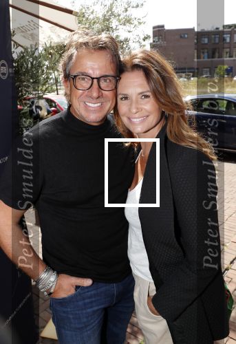 Rotterdam 2 september 2019
Presentatie Buddha to Buddha en hun nieuwe gouden sieradenlijn . Davina Michelle is het gezicht daarvan. Marco en Leontine Borsato