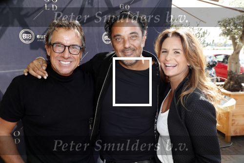Rotterdam 2 september 2019
Presentatie Buddha to Buddha en hun nieuwe gouden sieradenlijn . Davina Michelle is het gezicht daarvan. Marco en Leontine Borsato met Dennis Rugebregt