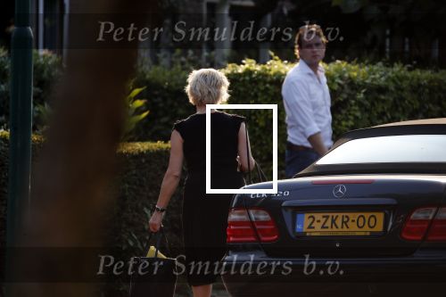 Breukelen 26 augustus 2019
Mariska v Kolck staat met haar buurman te kletsen.
