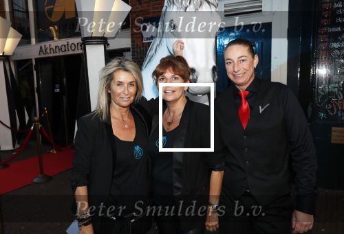 Amsterdam 21 september 2019
Trouwfeest Martijn en Deborah Krabbe bij Akhnaton . Nathalie Moser met collegaâ€™s