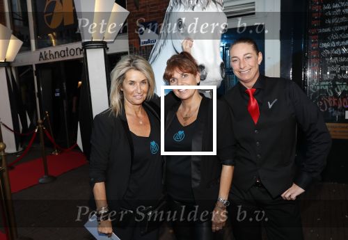 Amsterdam 21 september 2019
Trouwfeest Martijn en Deborah Krabbe bij Akhnaton . Nathalie Moser met collegaâ€™s