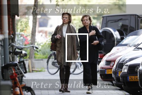 Amsterdam 19 september 2019
Nellie Kroes met een vriendin winkelend met een vriendin in Amsterdam zuid.