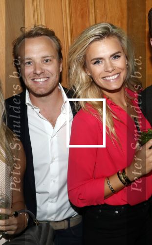 Amsterdam 9 september 2019
10 jarig bestaan van Choices by Deborah Leeser ( Gassan Diamonds) bij artis.
Robert Doornbos en partner Chantal Bles met Nicolette v dam en haar broer Sebastiaan v Dam