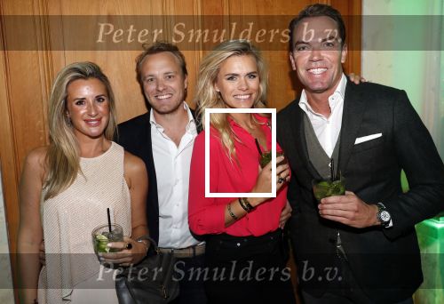 Amsterdam 9 september 2019
10 jarig bestaan van Choices by Deborah Leeser ( Gassan Diamonds) bij artis.
Robert Doornbos en partner Chantal Bles met Nicolette v dam en haar broer Sebastiaan v Dam