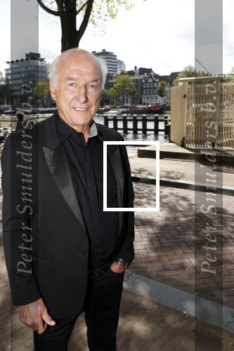 Amsterdam 12 september 2019
Boekpresentatie Anneke Gronloh in carre. Bart Peeters heeft het boek geschreven.
Peter Koelewijn