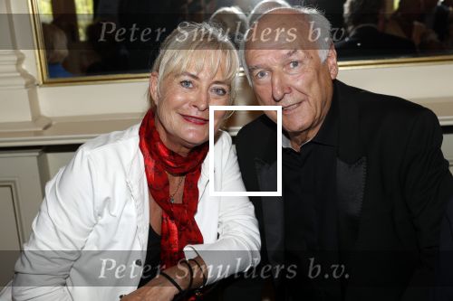 Amsterdam 12 september 2019
Boekpresentatie Anneke Gronloh in carre. Bart Peeters heeft het boek geschreven.
Peter Koelewijn