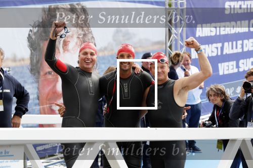 AMSTERDAM 8 september 2019
Amsterdam City Swim voor ALS. Pieter v d Hoogenband met Jan Joost v Gangelen en Beau v Erven Dorens