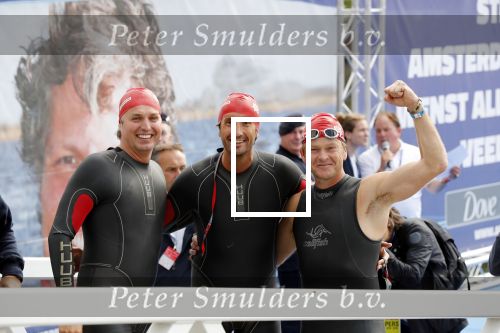 AMSTERDAM 8 september 2019
Amsterdam City Swim voor ALS. Pieter v d Hoogenband met Jan Joost v Gangelen en Beau v Erven Dorens