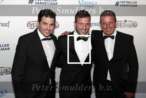 Hilversum 2 september 2019
Voetbalgala bij studio 21 . rafael v d Vaart kwam met zijn vader Ramon en broer