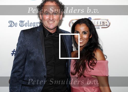 Hilversum 2 september 2019
Voetbalgala bij studio 21 . Reinold Wiedemijers met zijn vrouw