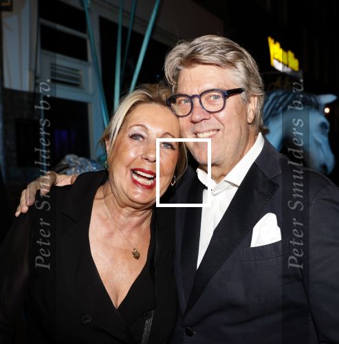 Amsterdam 21 september 2019
Trouwfeest Martijn en Deborah Krabbe bij Akhnaton . Robert Kranenborg met zijn vrouw dochter en vriend