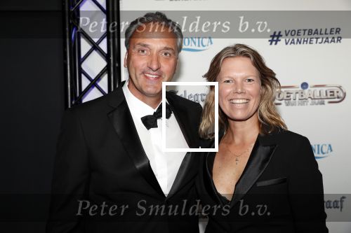 Hilversum 2 september 2019
Voetbalgala bij studio 21 . Robert Maaskant met vrouw