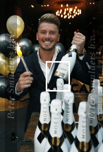 Amsterdam 9 september 2019
Robin ex on the beach wordt 25 jaar.