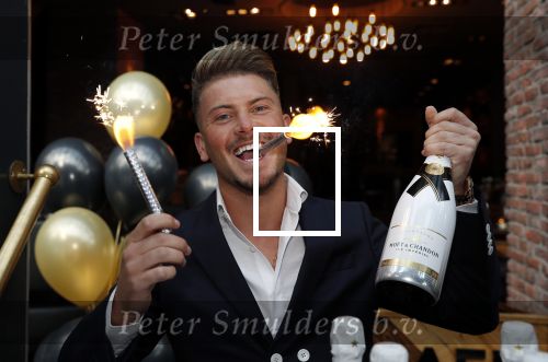 Amsterdam 9 september 2019
Robin ex on the beach wordt 25 jaar.