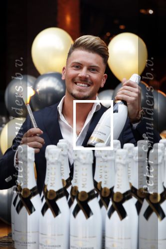 Amsterdam 9 september 2019
Robin ex on the beach wordt 25 jaar.