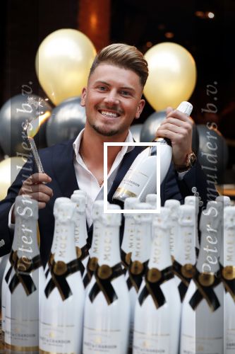 Amsterdam 9 september 2019
Robin ex on the beach wordt 25 jaar.